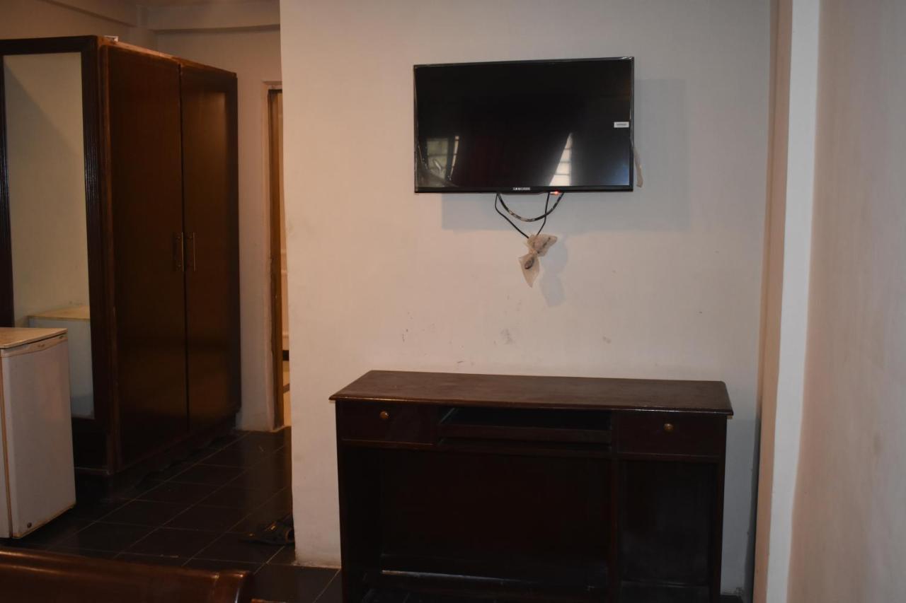 Hotel Burj Al Hateem Rawalpindi Exterior photo
